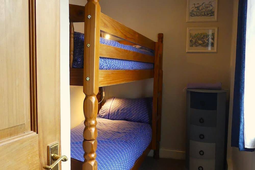 Character Cottage in the Heart of Topsham, Near Exeter in Devon in Topsham, Devon