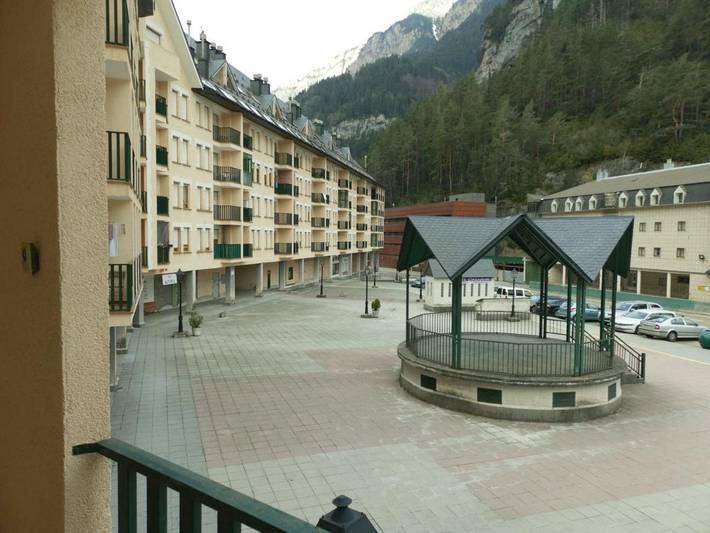 Gîte pour 5 personnes, avec balcon et vue à Candanchú