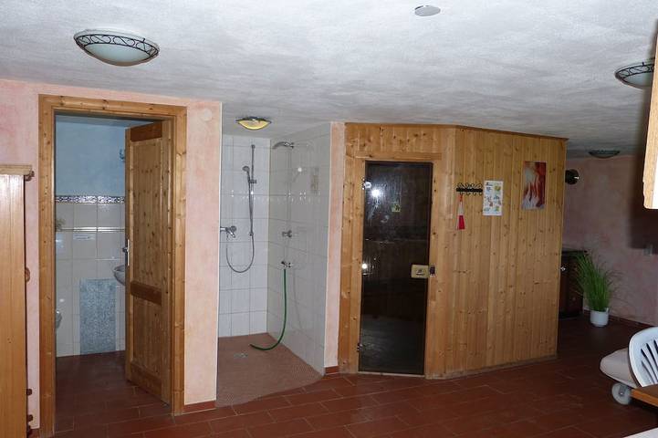 Ferienwohnung für 5 Personen, mit Garten und Sauna - 1
