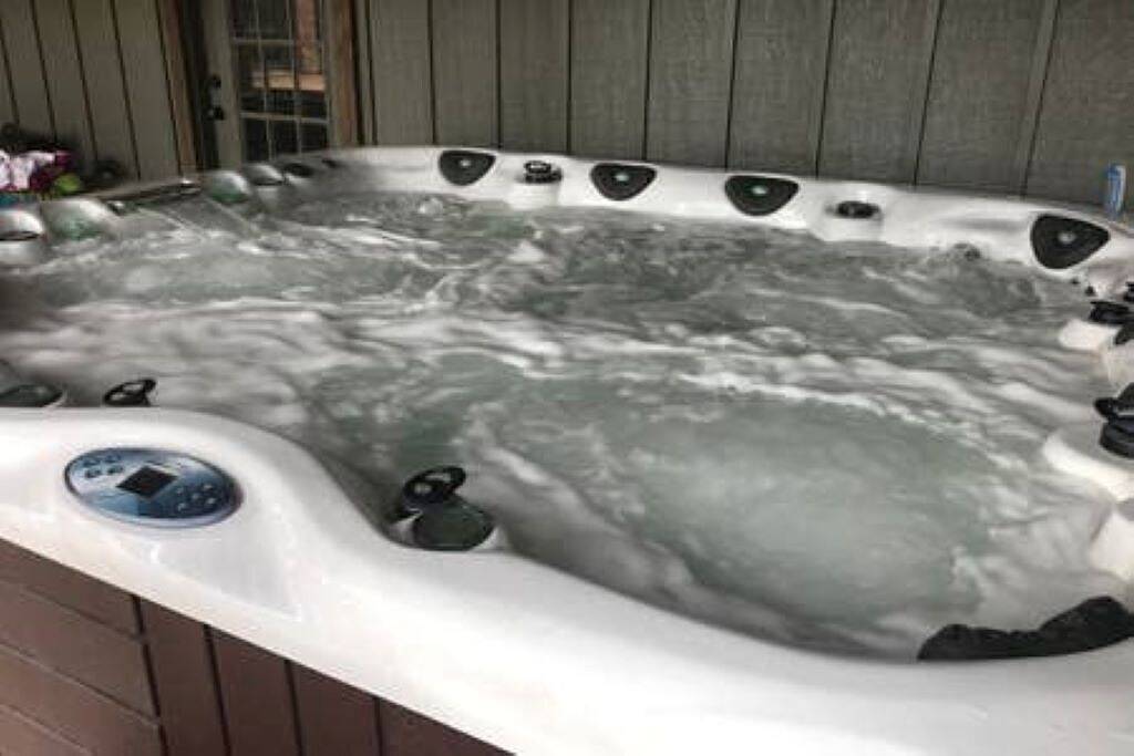 Bester Kurzurlaub in East Tx! Elken Retreat: Spa, Pool, Whirlpool, Massage, Frühstück, Entspannen in Van Zandt County