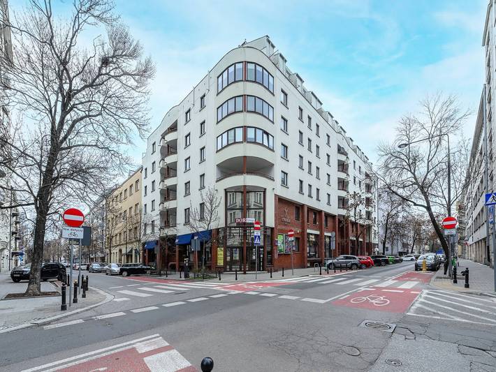 Ferienwohnung für 6 Personen, mit Balkon/Terrasse und Balkon sowie Terrasse in Warschau