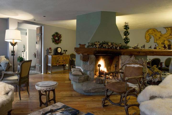 Hôtel pour 3 personnes, avec Balcon ainsi que Jardin et Vue à Courmayeur