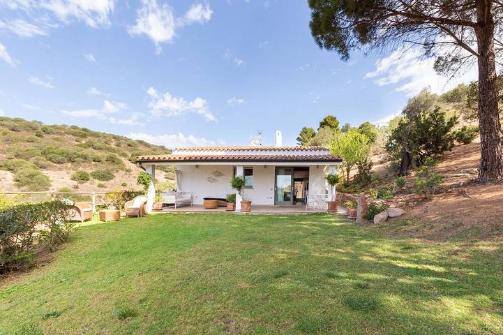 Villa for 7 people in Simius