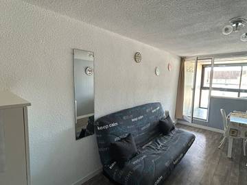 Gîte pour 4 personnes, avec terrasse dans Office De Tourisme Super Besse