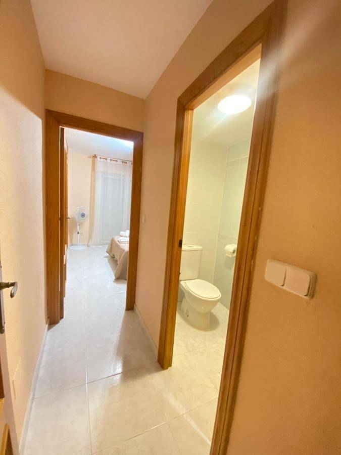 Gîte pour 2 personnes, avec piscine ainsi que terrasse et jardin dans La Manga del Mar Menor - 4