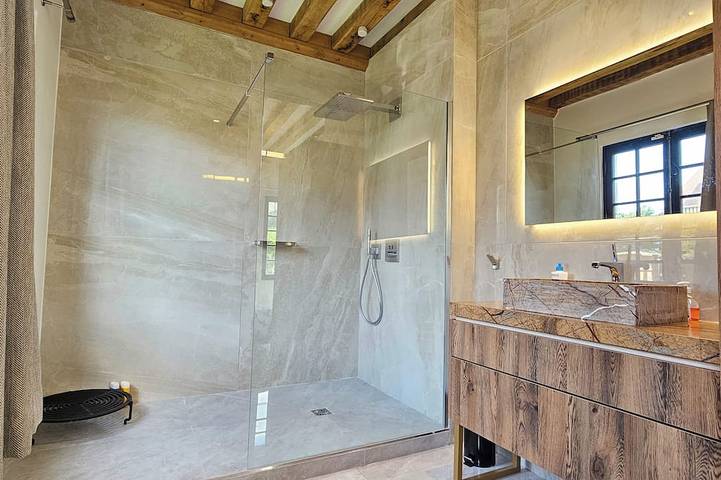 Exceptional villa, 5 bedrooms, 20m from the beach, spa. in Benerville-sur-Mer, Lisieux und Umgebung