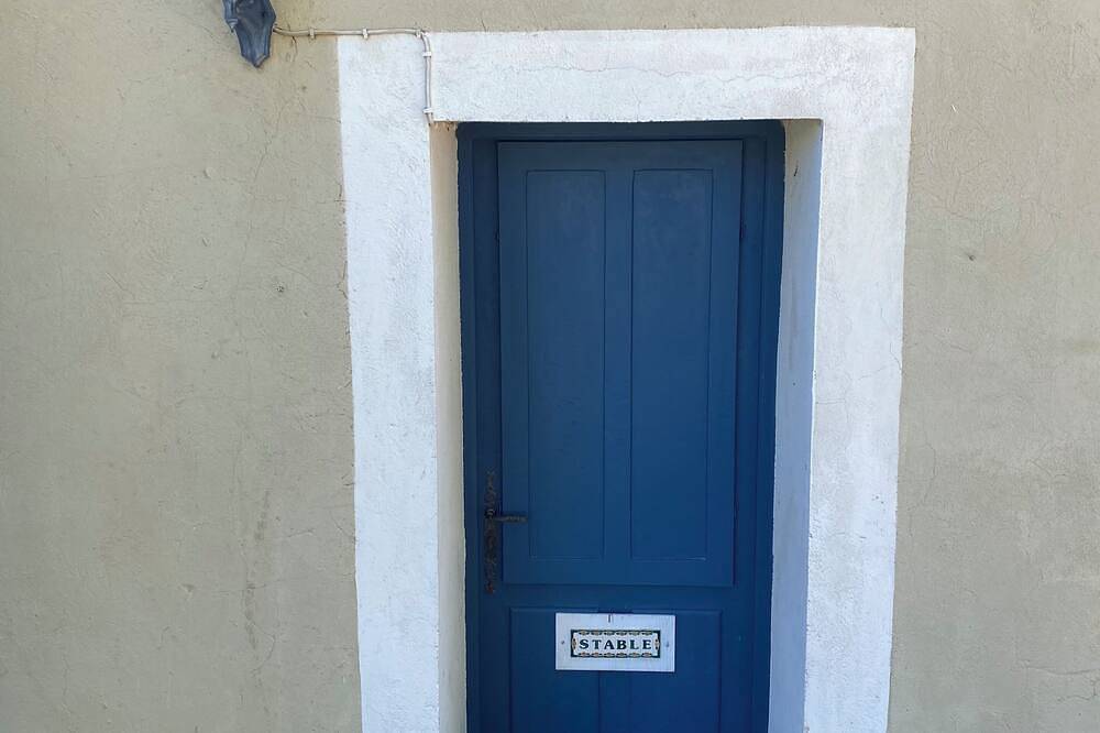 Appartement entier, Studio avec piscine idéal pour cycliste et sportifs. Animaux acceptés in Rasteau, Vaucluse