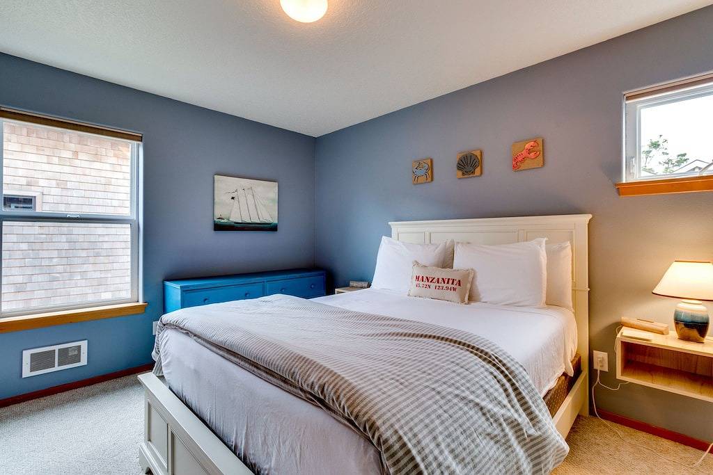 Entspannendes, hundefreundliches Haus mit Terrasse und geräumigem Wohnbereich. (Mca # 439) in Manzanita, Tillamook County