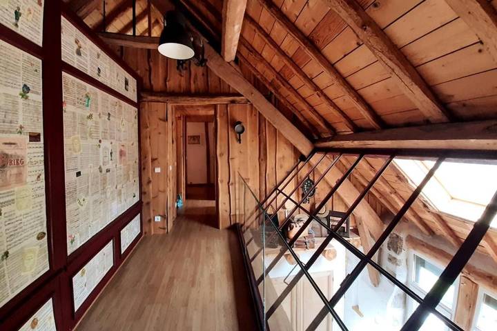 Location de vacances pour 10 personnes, avec terrasse et vue à Ceyssat - 4