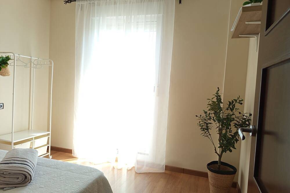 Entire apartment, Tourist lodging \"Los Naranjos\". in Almodóvar del Río, Córdoba Province