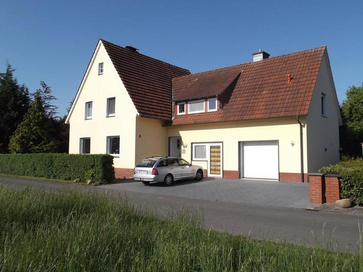 Ferienwohnung für 3 Personen, mit Balkon und Terrasse sowie Garten und Ausblick in Halle (Westfalen) - 2