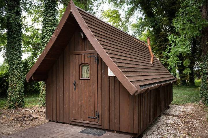 Location de vacances pour 2 personnes, avec jardin et piscine, animaux acceptés à Bar-sur-Aube