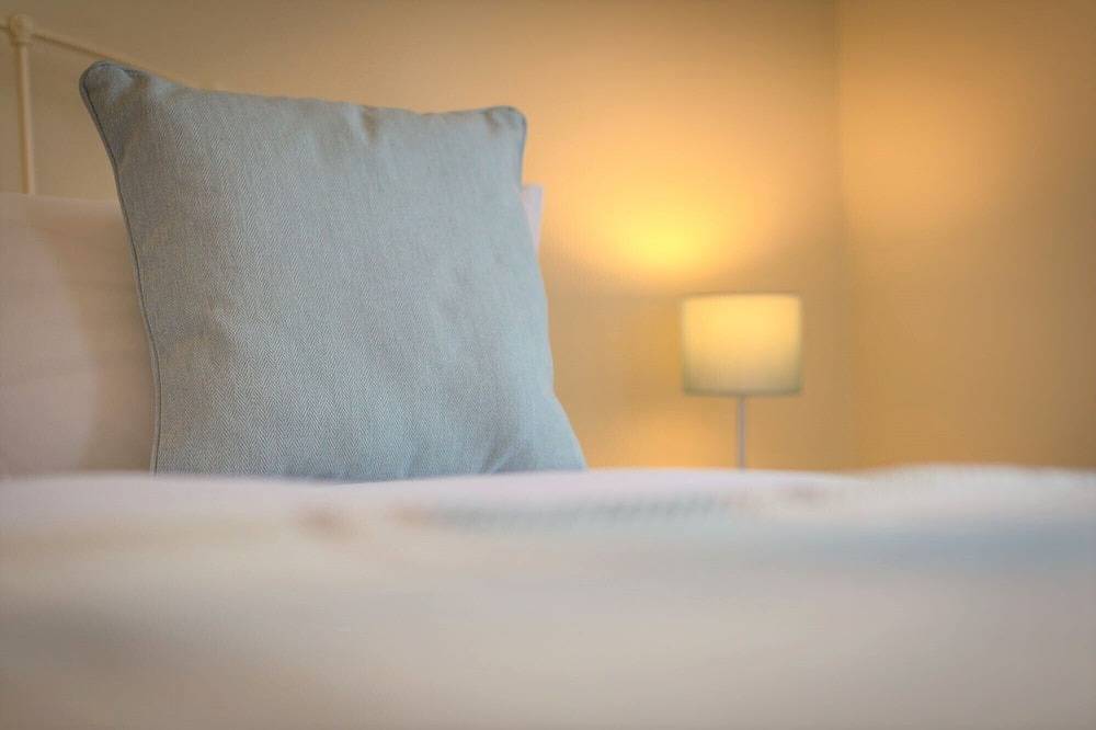 Entire apartment, Seaviews Sovereign Harbour - adults-only apartment with stunning water views in Eastbourne, East Sussex