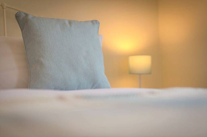 Appartement entier, Seaviews Sovereign Harbour - adults-only apartment with stunning water views in Eastbourne, Sussex Est
