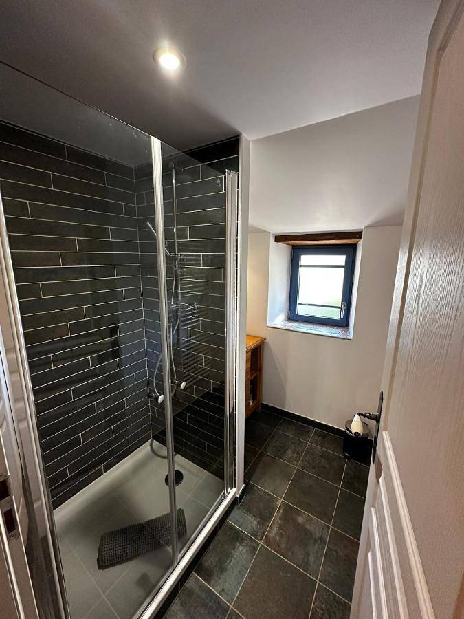 Gîte pour 6 personnes, avec Terrasse ainsi que Jardin et Vue à Albon