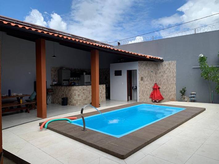 Casas e apartamentos de temporada para 15 pessoas, com piscina e terraço em Paripueira