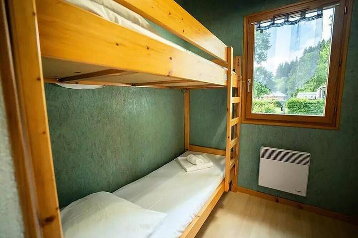 Chalet pour 6 personnes, avec Terrasse dans Bauges - 4