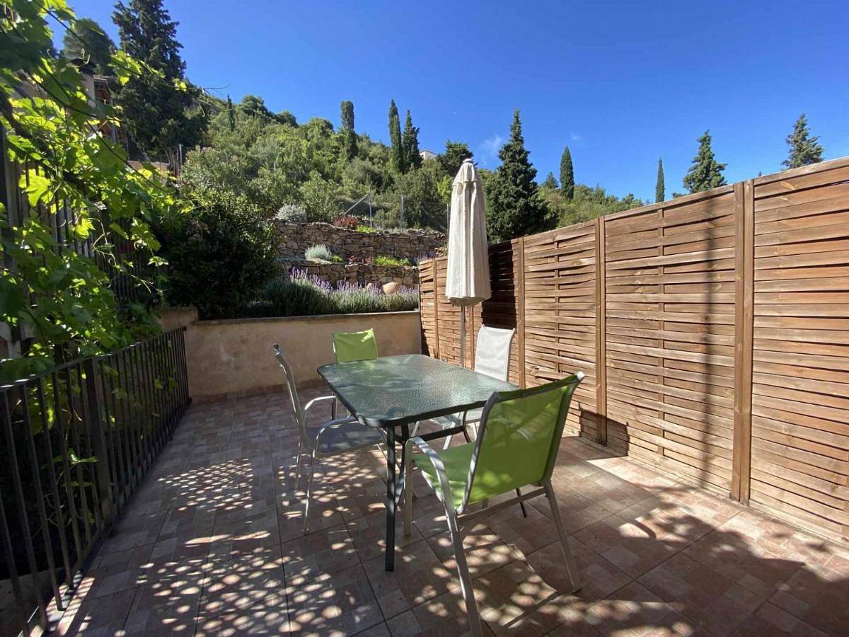 Apartamento entero, Apartamentos Casa Lola Beceite, terraza y barbacoa in Beceite, Massis dels Ports
