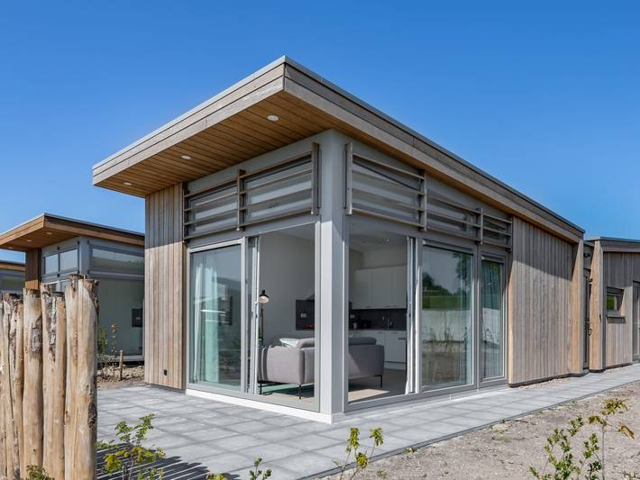 Ferienhaus für 4 Personen, mit Terrasse und Garten sowie Pool in Noord-Beveland
