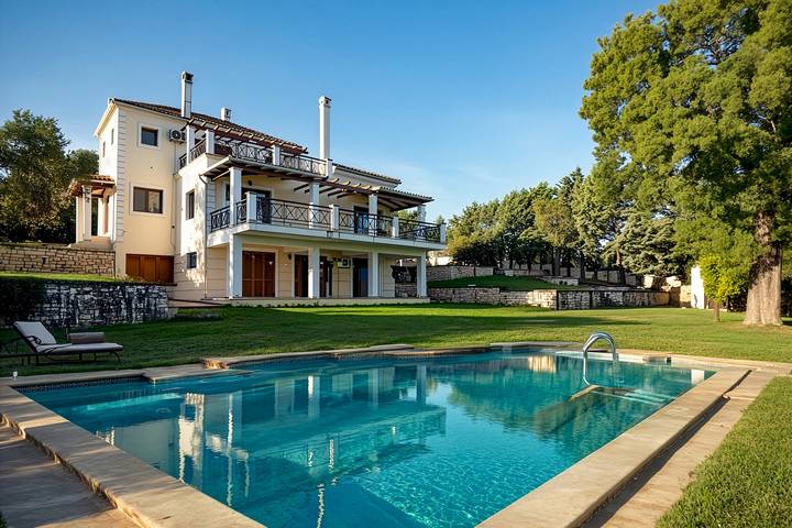 Vakantiehuis voor 10 personen, met tuin en whirlpool in Roda