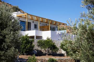 Villa für 4 Personen, mit Pool und Ausblick sowie Garten auf Kreta