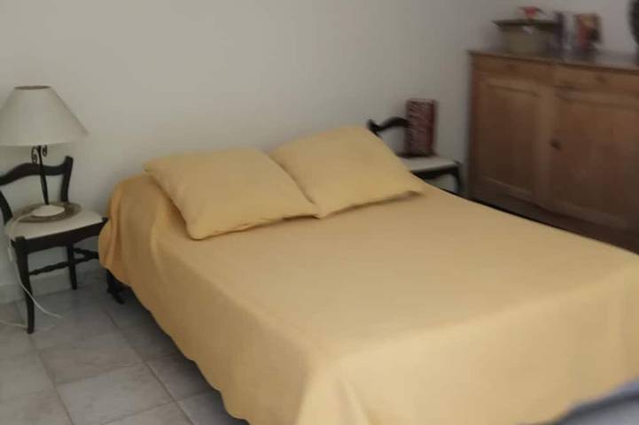 Gîte pour 2 personnes, avec terrasse et jardin à Ceyreste - 3