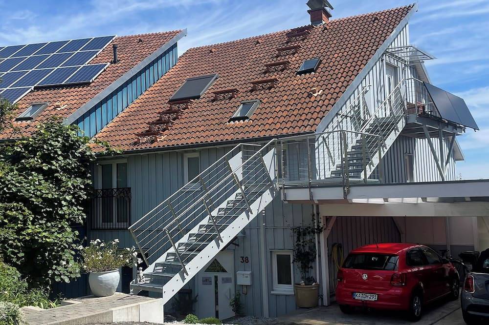 Ganze Wohnung, Fewo mit Balkon und eigenem Zugang in Karlsruhe, Nordschwarzwald