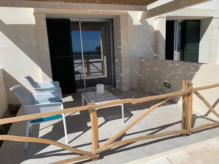 Hotel para 2 personas, con terraza además de jacuzzi y jardín en Son Bou - 4