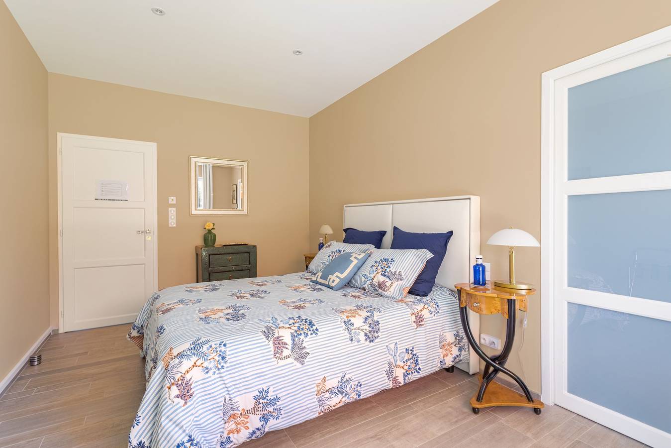 Chambre d’hôtes « Suite Catalogne » avec vue montagne, Wi-Fi et climatisation in Sorède, Côte méditerranéenne (France)