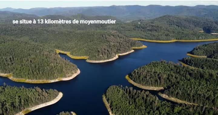 Location de vacances pour 2 personnes, avec piscine et jardin ainsi que jacuzzi et sauna à Moyenmoutier - 4
