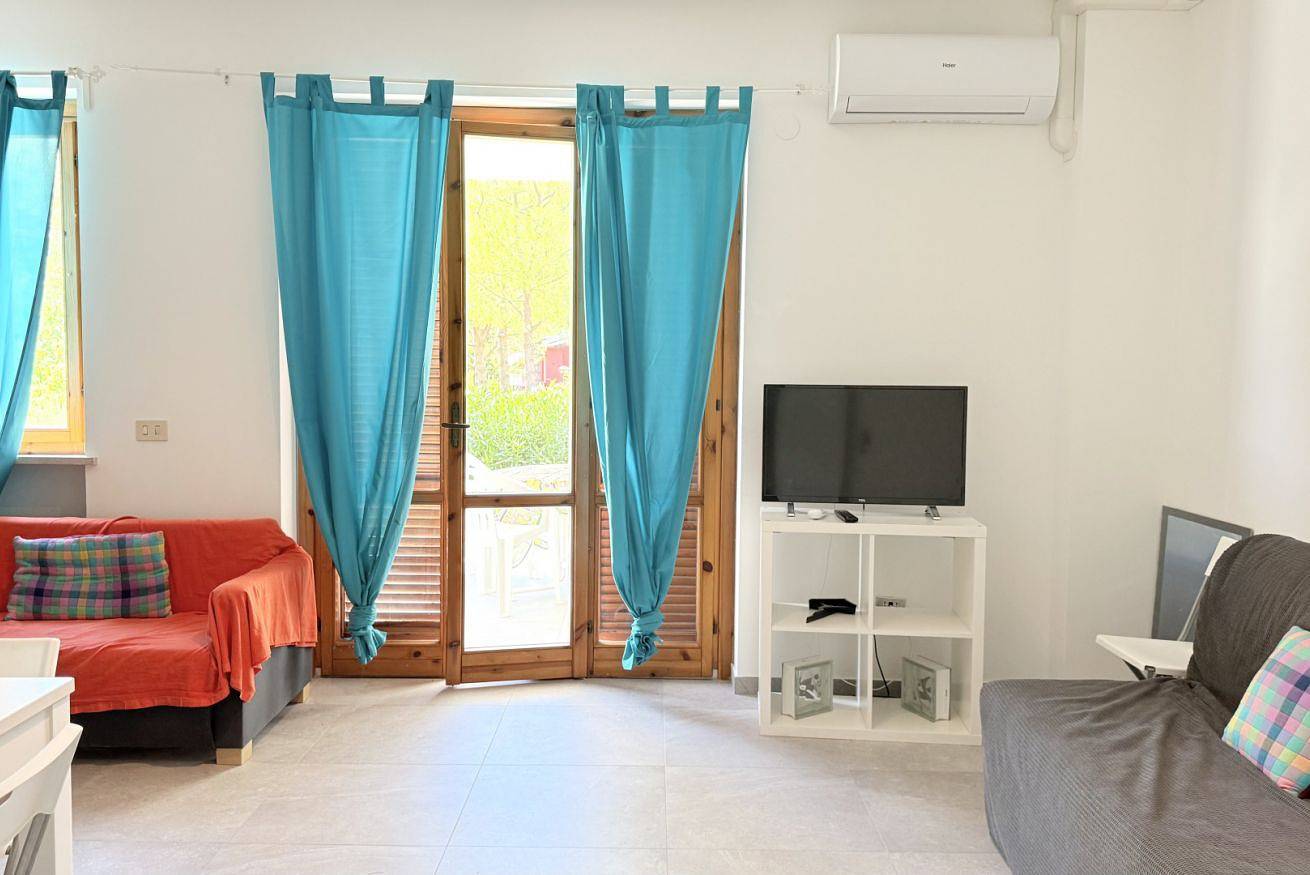 Apartamento entero, N305 – Numana, comfortable three-room apartment with garden in Sirolo, Riviera del Conero