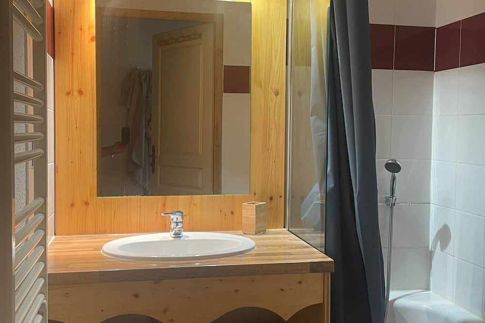 Ganze Wohnung, Hameau 3 103 - Spa & Piscine appartement 6 pers in Orelle, Region Saint-Jean-de-Maurienne
