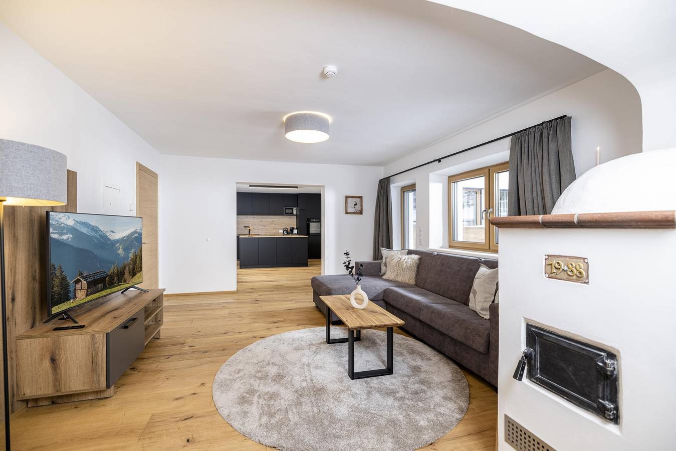 Geheel vakantieappartement, Appartement, toilet en bad/douche gescheiden, goed als nieuw in Söll, Kaisergebirge