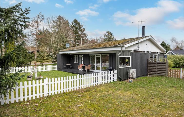 Ferienhaus für 4 Personen, mit Terrasse und Garten in Gilleleje