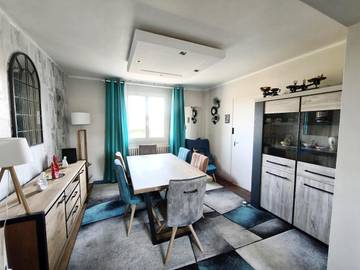 Location de vacances pour 6 personnes, avec terrasse et jardin à Gouarec