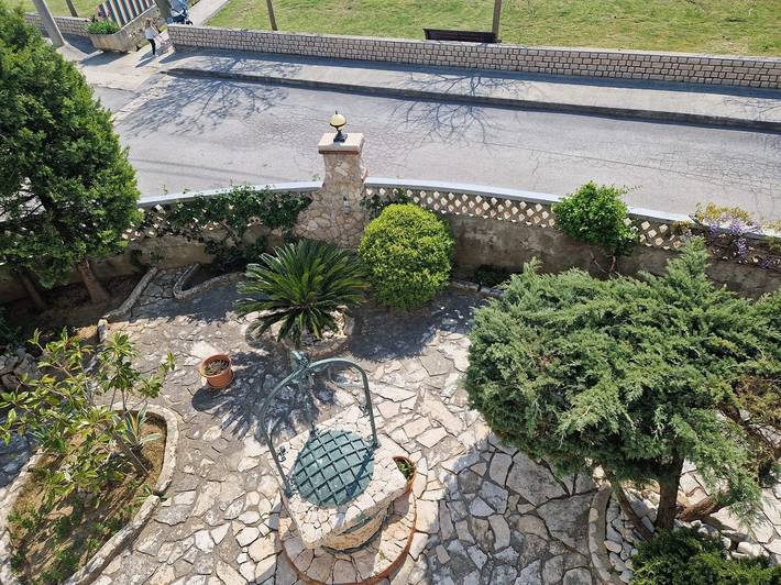 Ferienwohnung für 2 Personen, mit Balkon/Terrasse in Palit