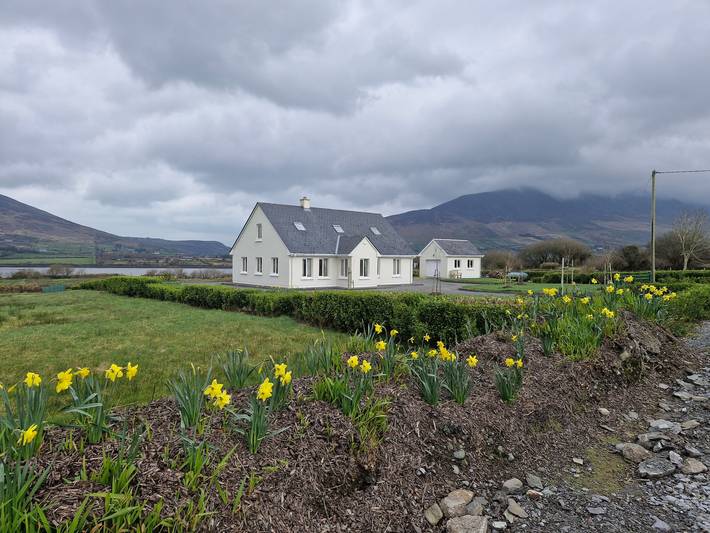 Holiday rental for 2 people, with garden and ocean view in County Kerry