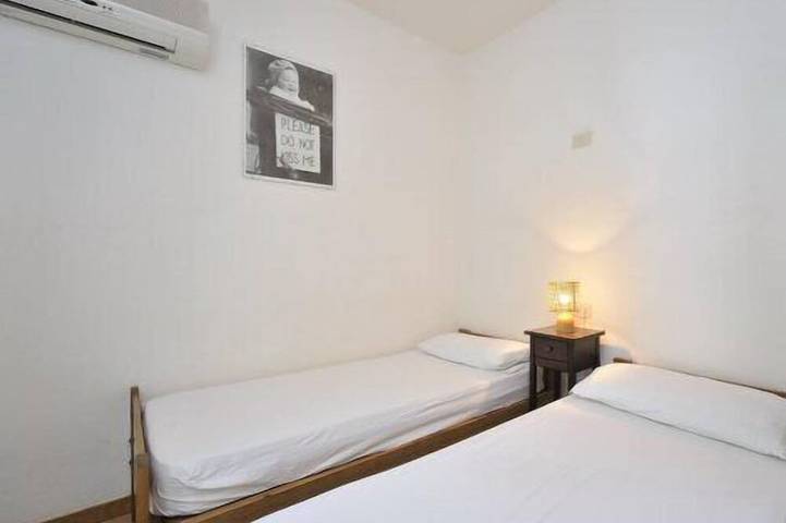 Villa pour 8 personnes, avec balcon et jardin à Villasimius - 4