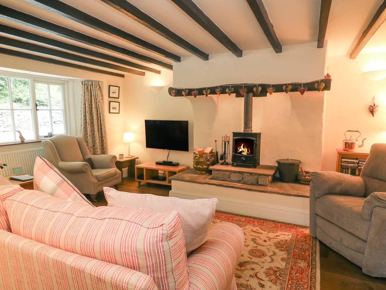 2 Storrs Cottages in Ingleton, Yorkshire Dales National Park