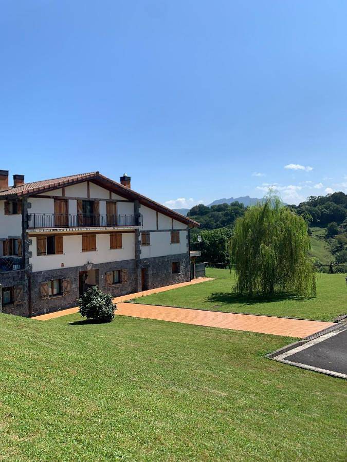 Casa rural para 3 personas, con Terraza además de Jardín y Vistas en Oarsoaldea