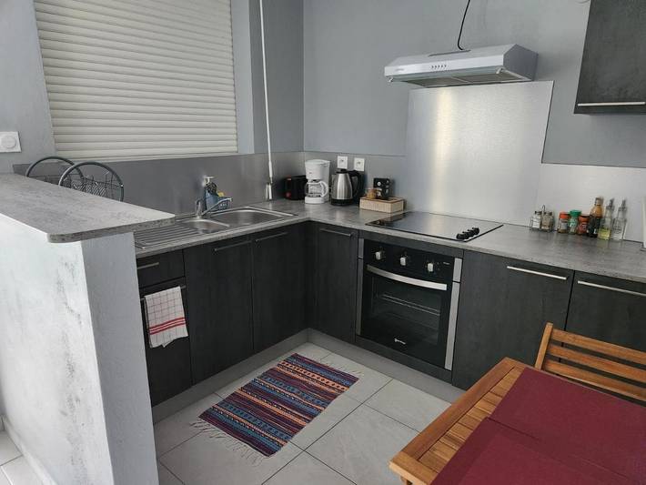 Location de vacances pour 2 personnes, avec jardin ainsi que jacuzzi et terrasse dans Guyane française - 4