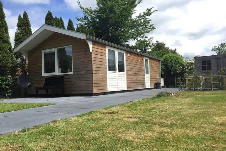 Vakantiewoning voor 4 personen, met uitzicht en tuin in Warmenhuizen