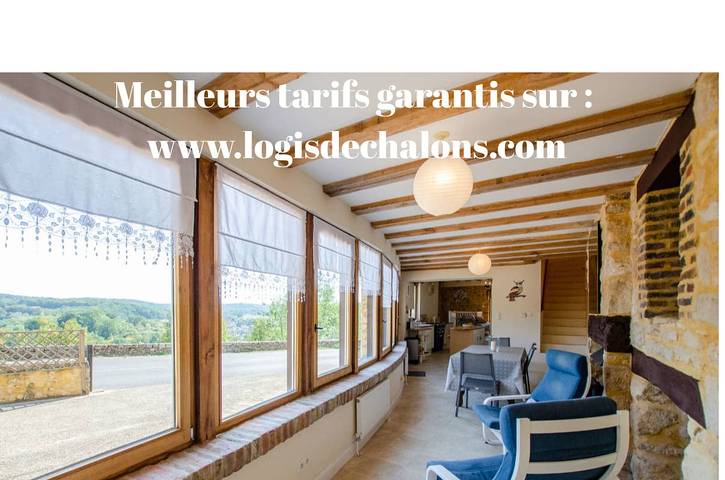 Gîte pour 6 personnes, avec balcon ainsi que jacuzzi et jardin à Domme