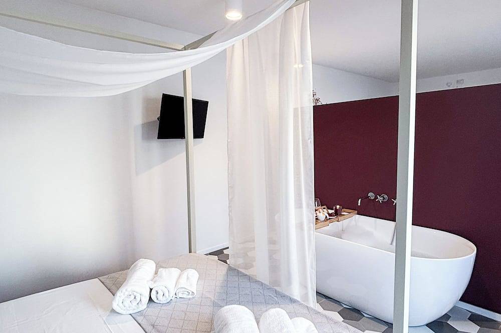 Entire apartment, Attico luxury in Conversano, Bari Province