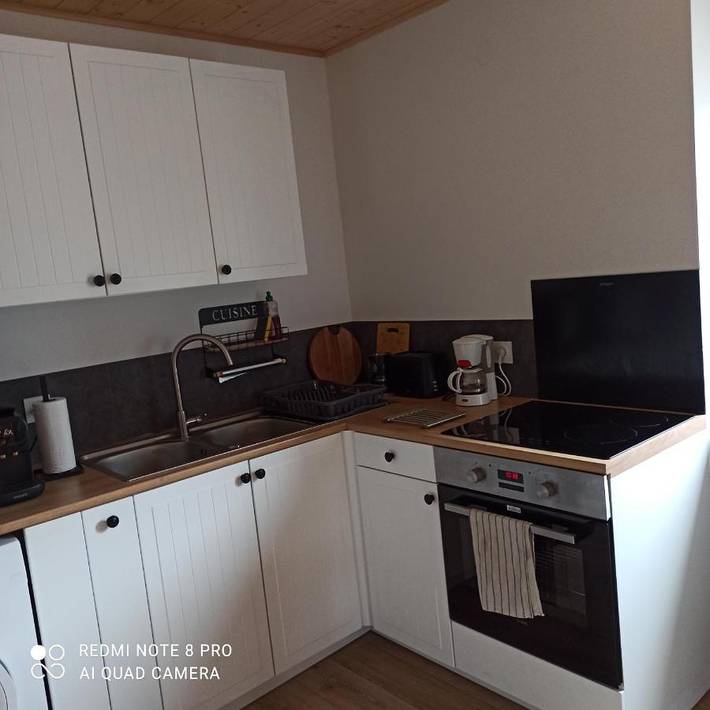 Location de vacances pour 8 personnes, avec vue et jardin, adapté aux familles à Le Cheylard - 3