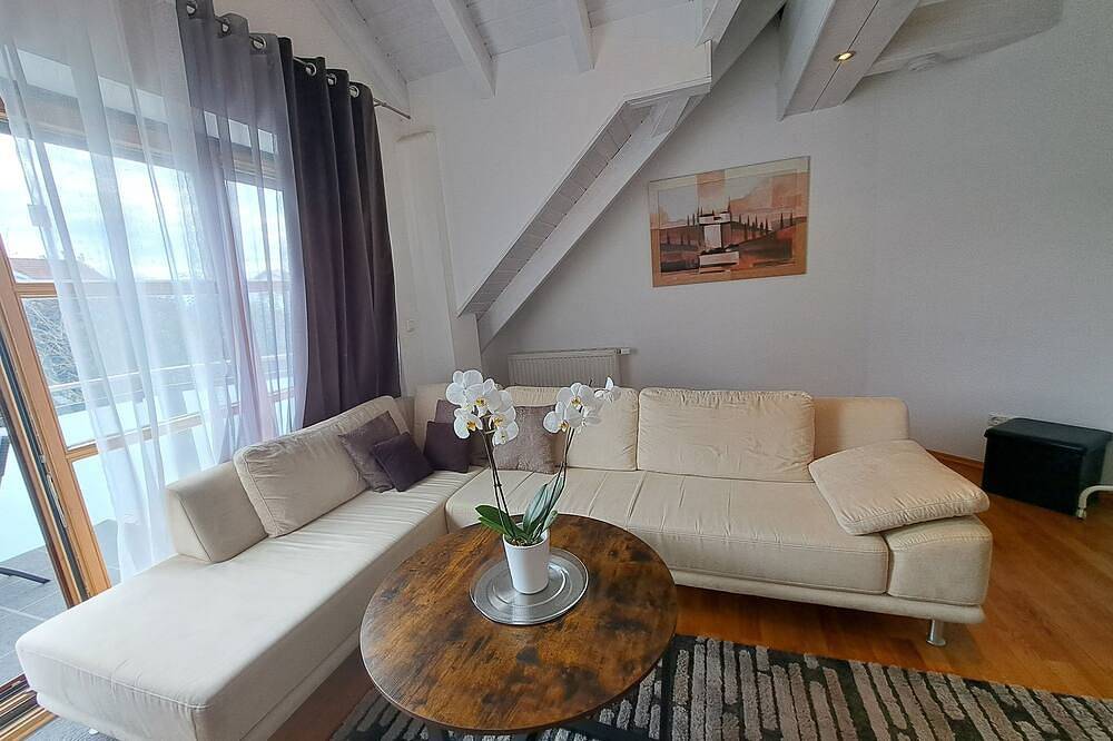 Ganze Wohnung, 3 Zimmer Wohnung neben München in Mammendorf, Romantische Straße