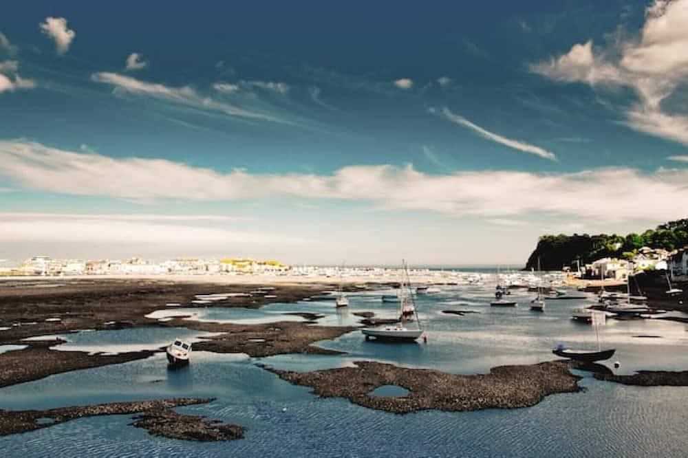 Apartment for 6 People in Teignmouth, Devon