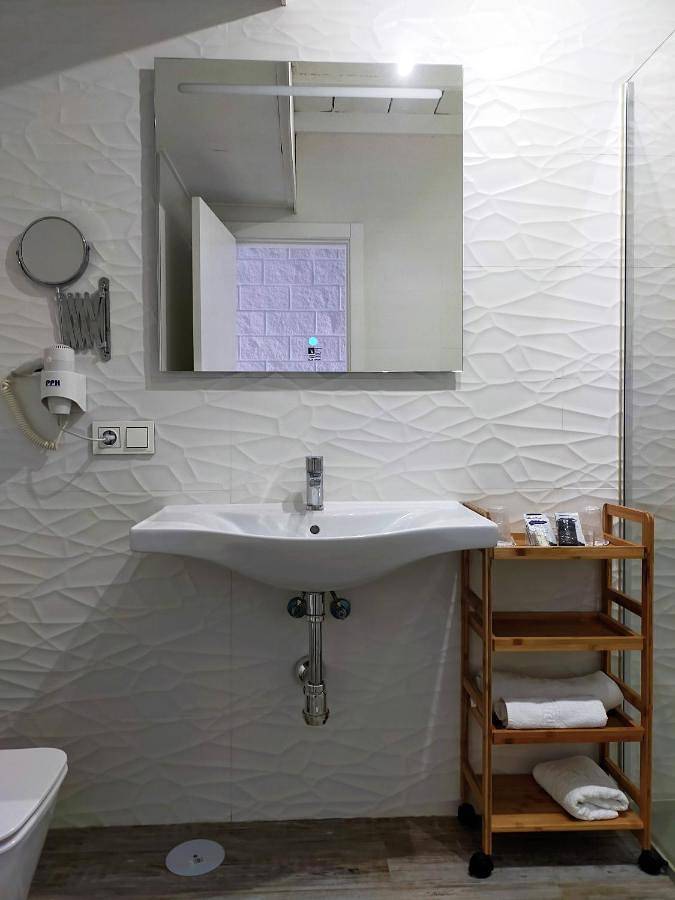 Hôtel pour 2 personnes, avec piscine ainsi que terrasse et jardin à Alhaurín el Grande - 4