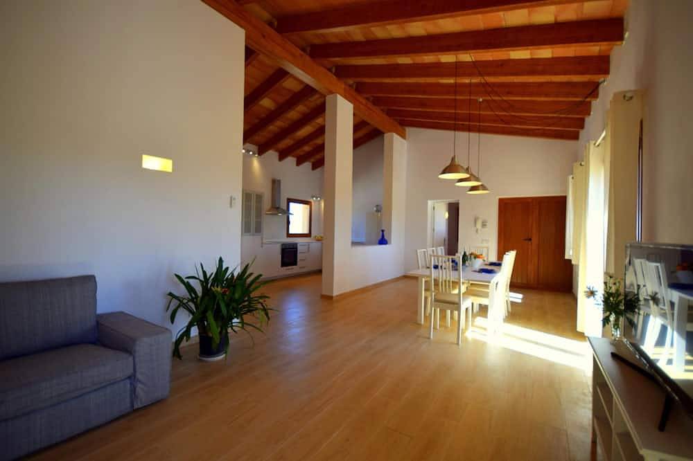 Idyllic Finca Pula Rustic in Cala Bona, Son Servera
