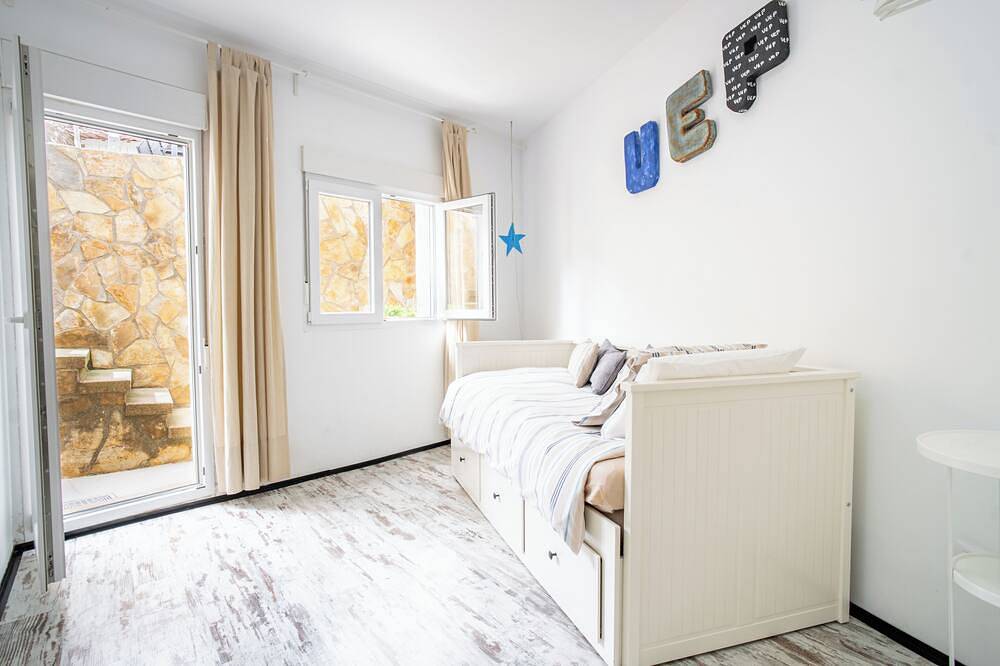 House in beautiful village in the Sierra de Tramuntana (10 min. from Palma) in Bunyola, Mallorca Westen